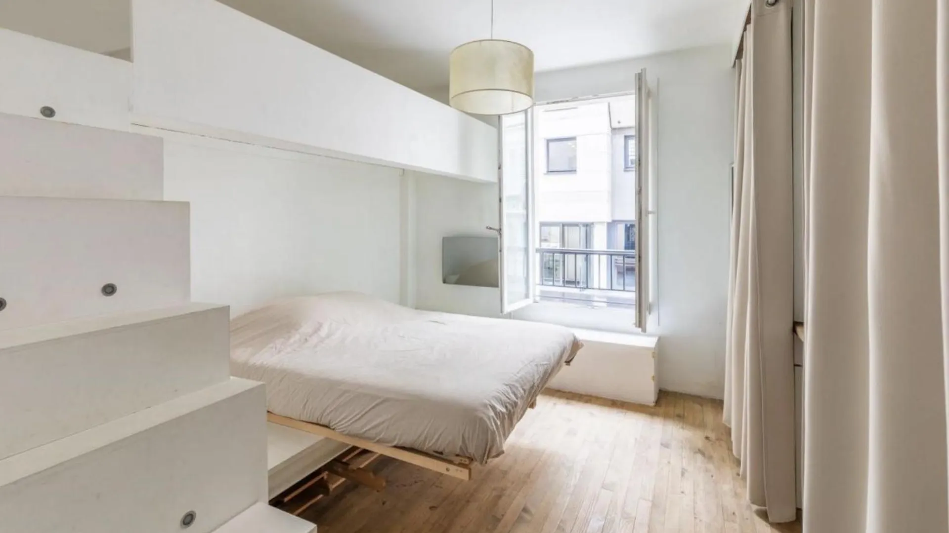 Beautifully Renovated 17Th Paris Apartment 0*,  Frankrig