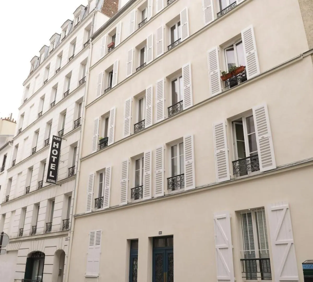 Beautifully Renovated 17Th Paris Apartment 0*,